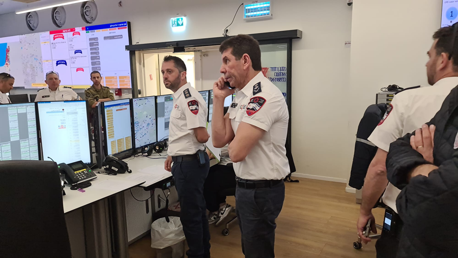 Le Directeur général du Maguen David Adom en Israël a tenu une évaluation de situation avec l’ensemble des responsables de l’organisation.